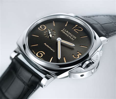 panerai 87 review|Luminor Number Two: Reviewing the Panerai Luminor Due.